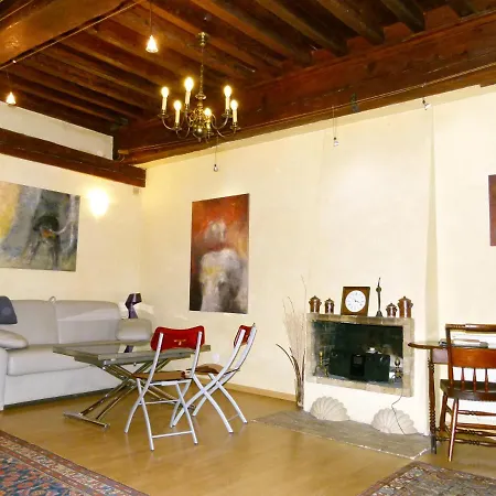 Apartment Vieux Cour Renaissance Lyon