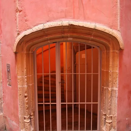 Vieux Cour Renaissance