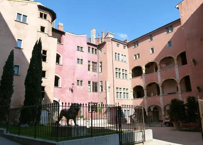 Vieux Cour Renaissance Appartement