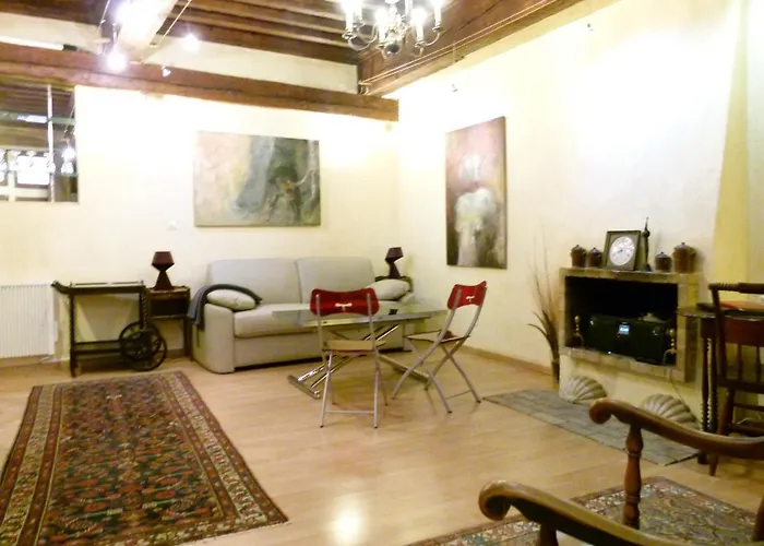Vieux Cour Renaissance Appartement *